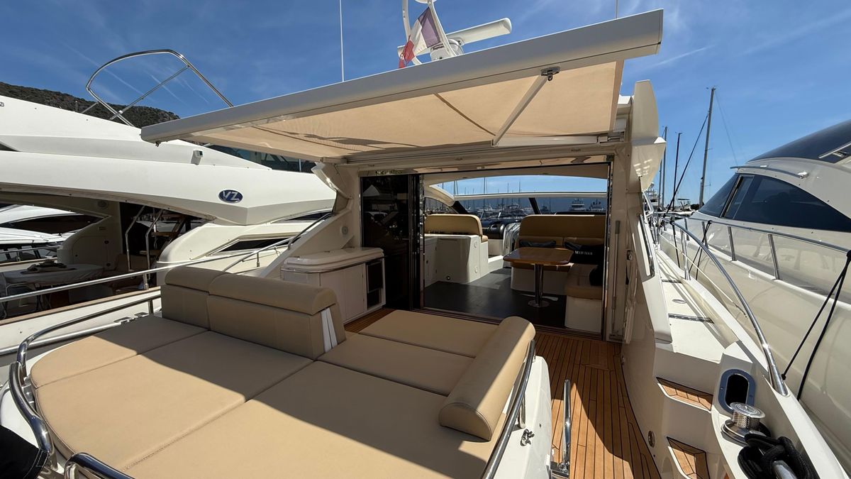 2012 Sunseeker 65 