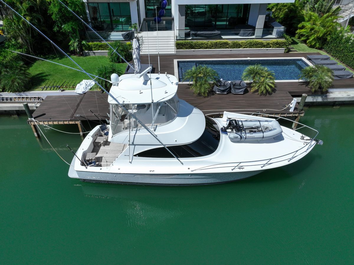 2021 Viking 45 
