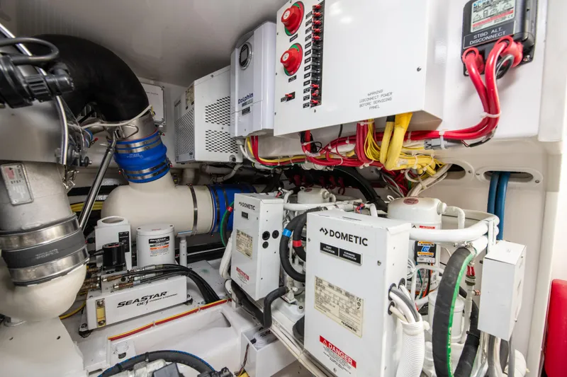 Catfish Yacht Photos Pics Air conditioning equipment