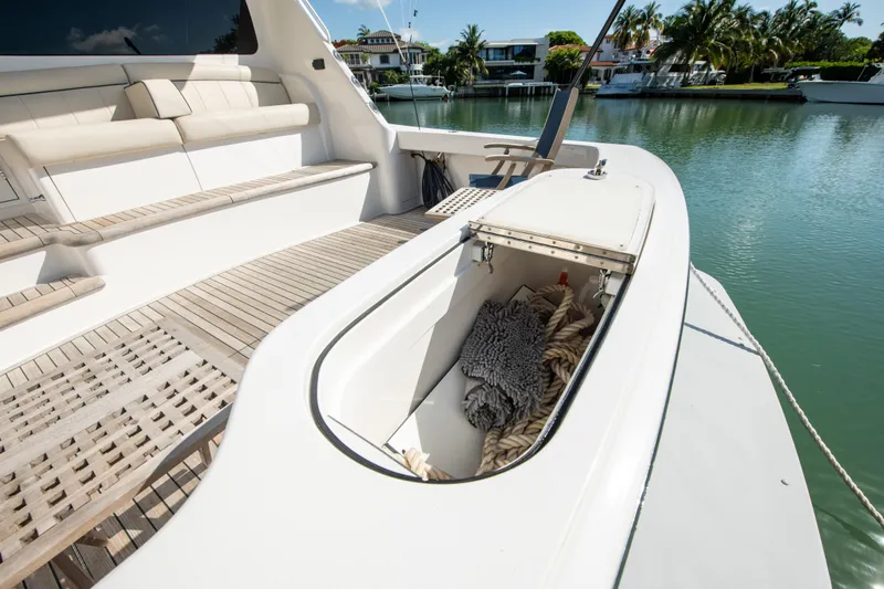 Catfish Yacht Photos Pics Live well