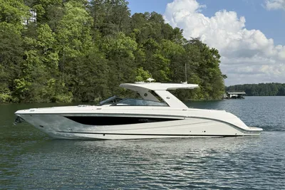 Sea Ray SLX 400