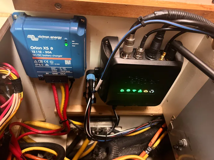 Top Dog Yacht Photos Pics 