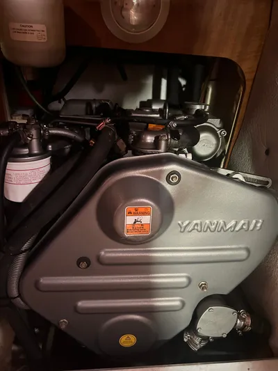 Top Dog Yacht Photos Pics Yanmar engine in a 2006 Hunter 38 Ft Sloop.