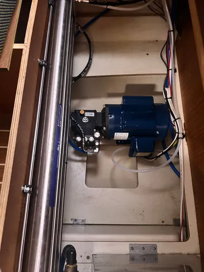 Top Dog Yacht Photos Pics Engine compartment of a 2006 Hunter 38 Ft Sloop.