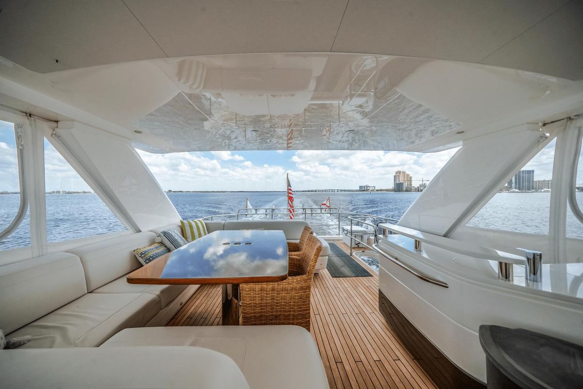 2019 Princess 70 
