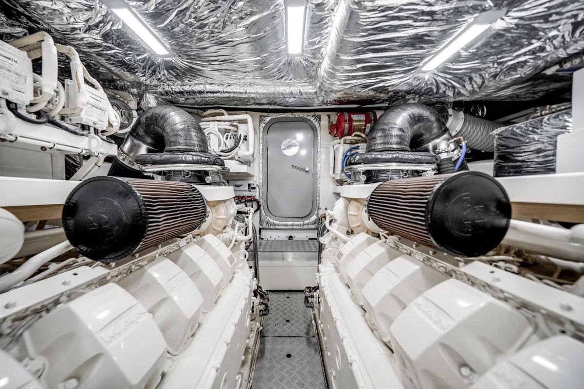 2019 Princess 70 