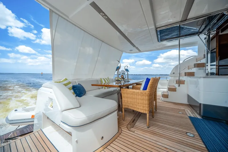 Just In Time Yacht Photos Pics 