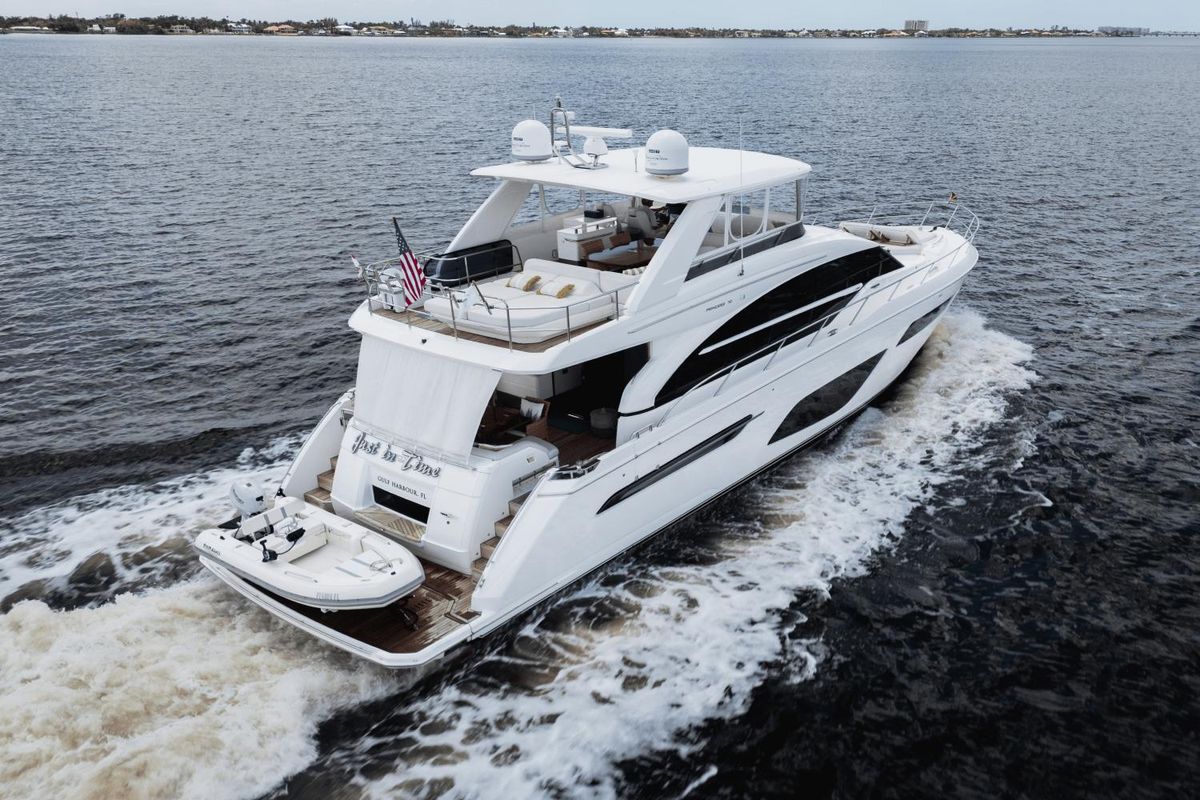 2019 Princess 70 