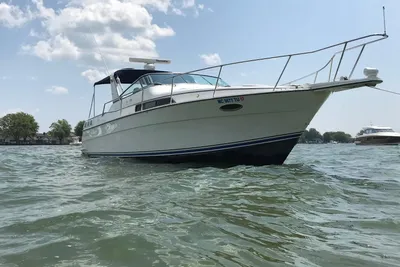 Four Winns 325 Express