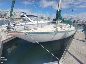 1977 Islander 36
