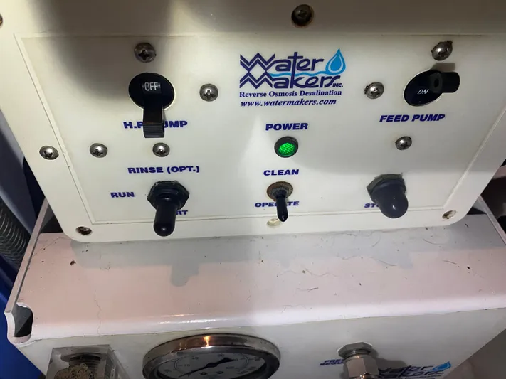 Hh Sound Waves Yacht Photos Pics WaterMaker reverse osmosis control panel on Lagoon 420 Hybrid, 2008 model.