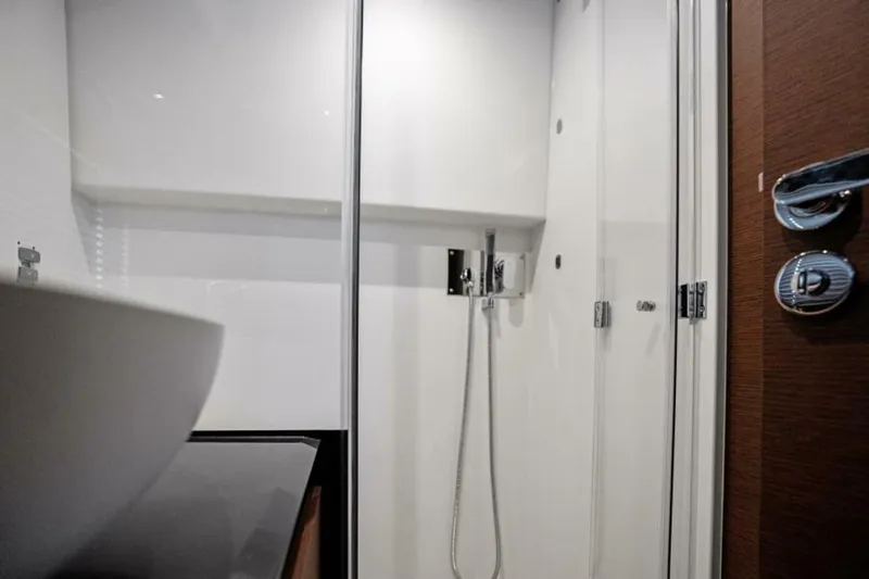 Miss Peggy Yacht Photos Pics 2024 46 Prestige Flybridge -VIP Stateroom Head