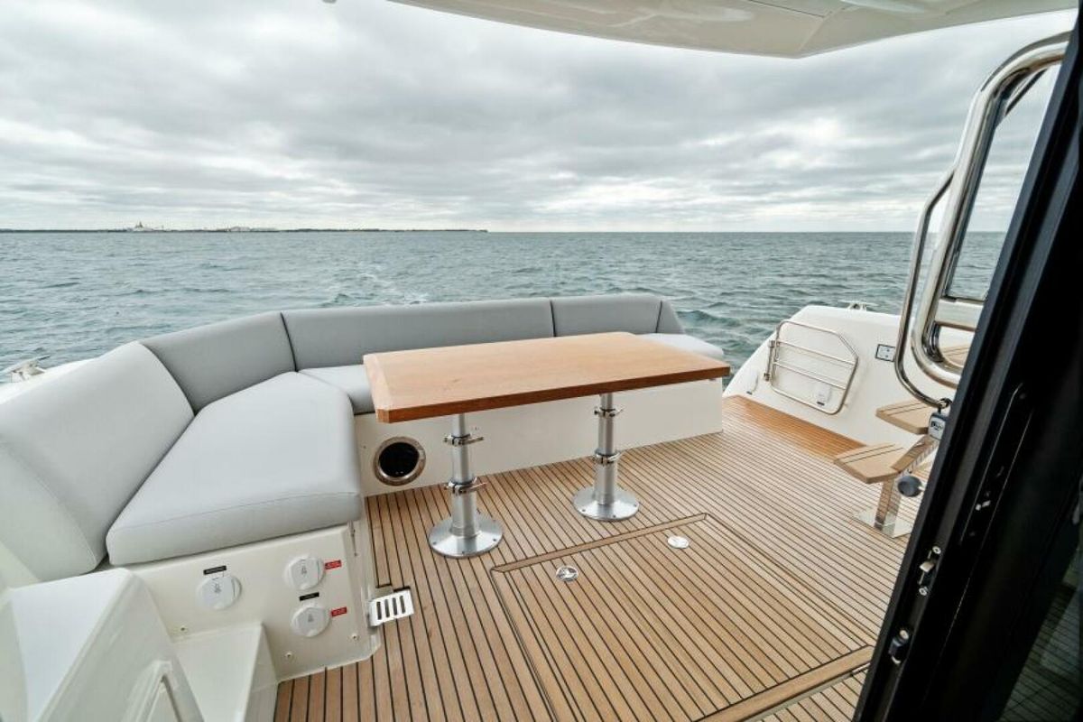2024 Prestige 46 