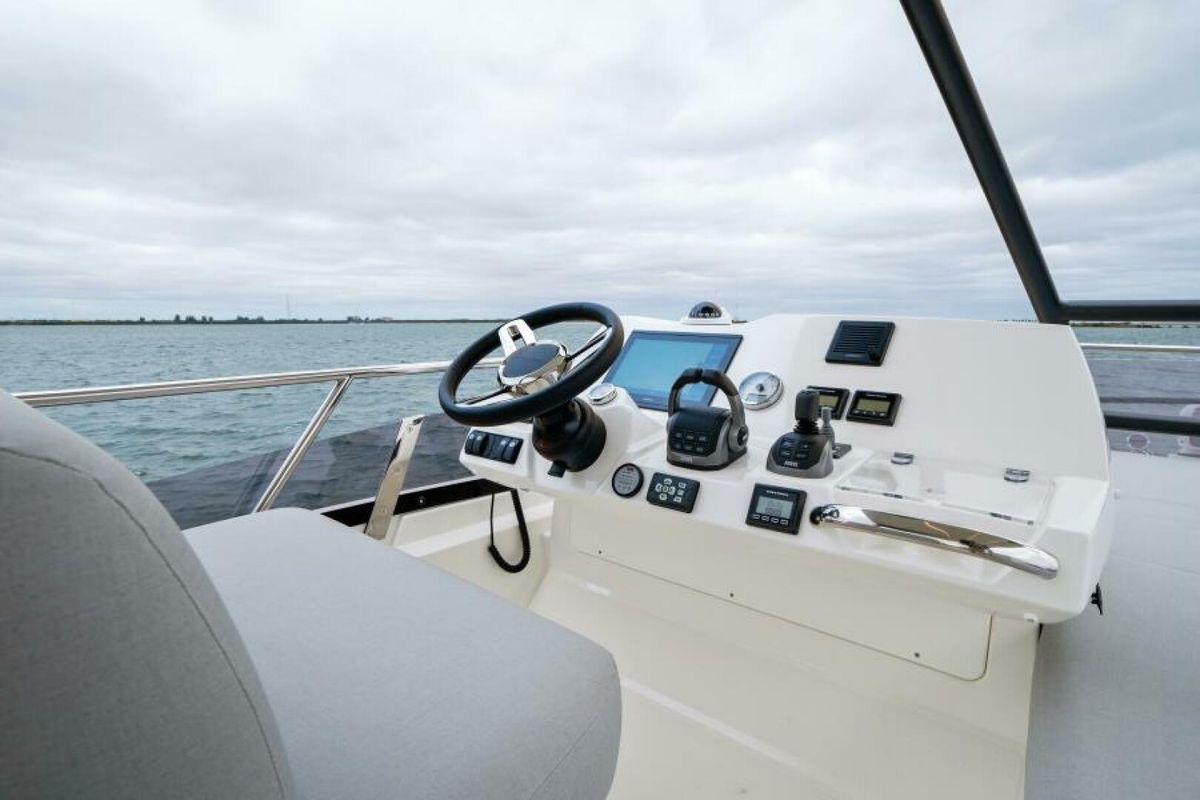 2024 Prestige 46 