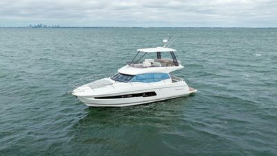 Yacht