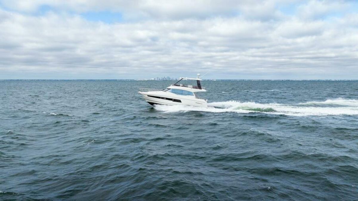 2024 Prestige 46 