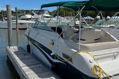 Crownline 242 CR