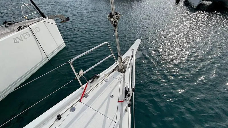 Zenith Yacht Photos Pics Italia Yachts 14.98 sailboat bow on water, 2023 model.