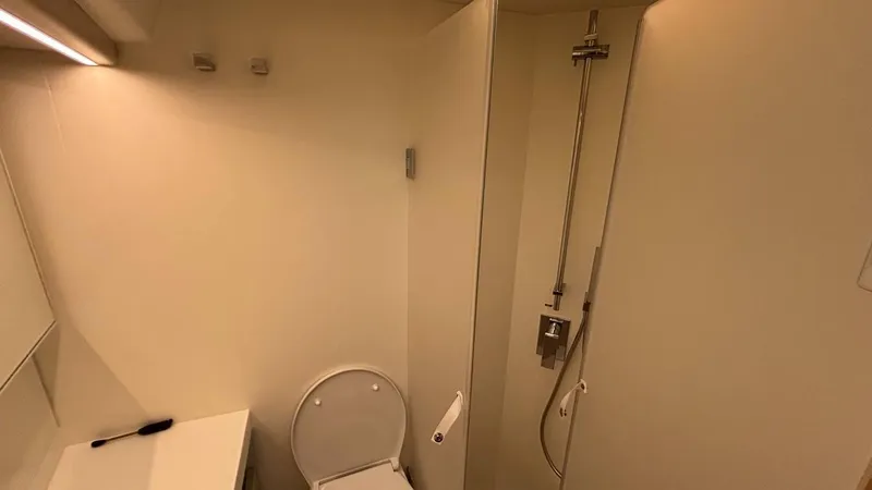 Zenith Yacht Photos Pics 