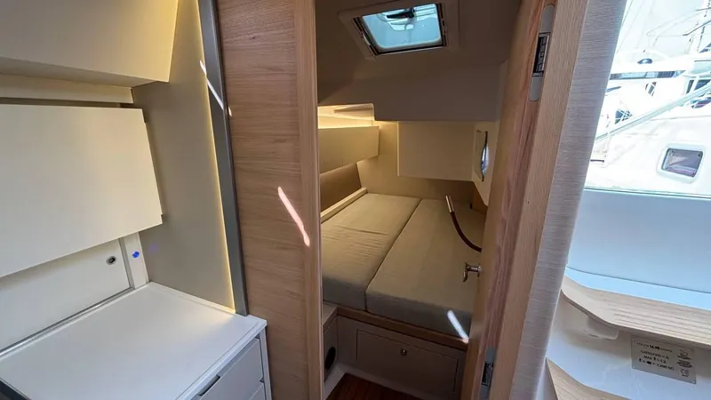 Zenith Yacht Photos Pics 