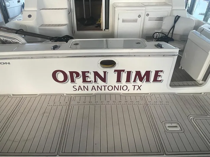 Open Time Yacht Photos Pics 2006 Silverton 34 Convertible boat with "Open Time" name, San Antonio, TX.