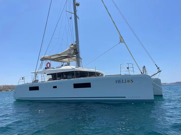 Helios Yacht Photos Pics Lagoon 52 F