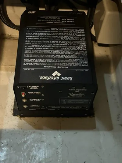 Mirabella Yacht Photos Pics Heart Interface battery charger in 1996 Tiara Yachts 43 Open.