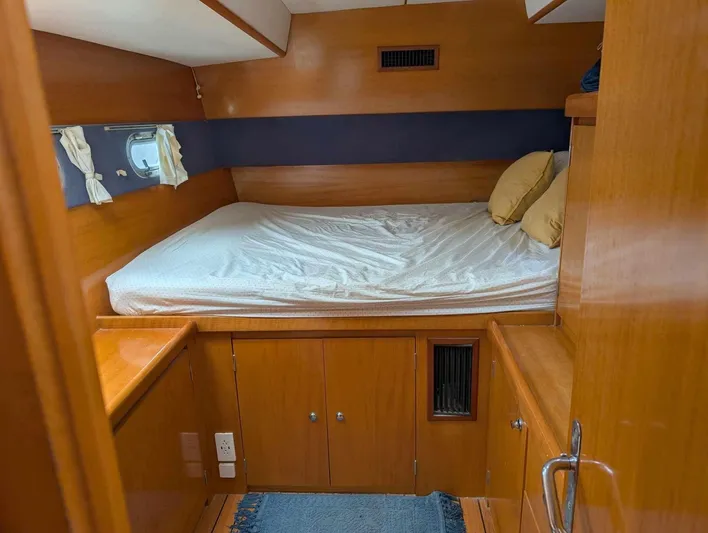 Osprey Yacht Photos Pics 