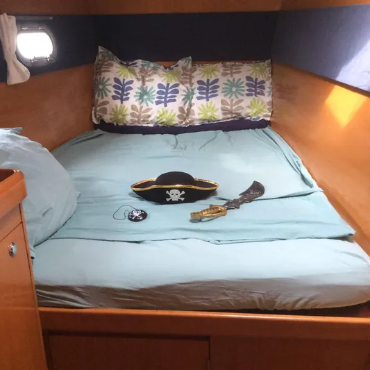 Osprey Yacht Photos Pics 