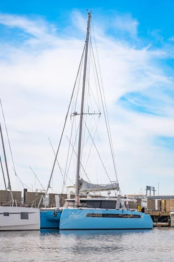 Sealife Yacht Photos Pics 