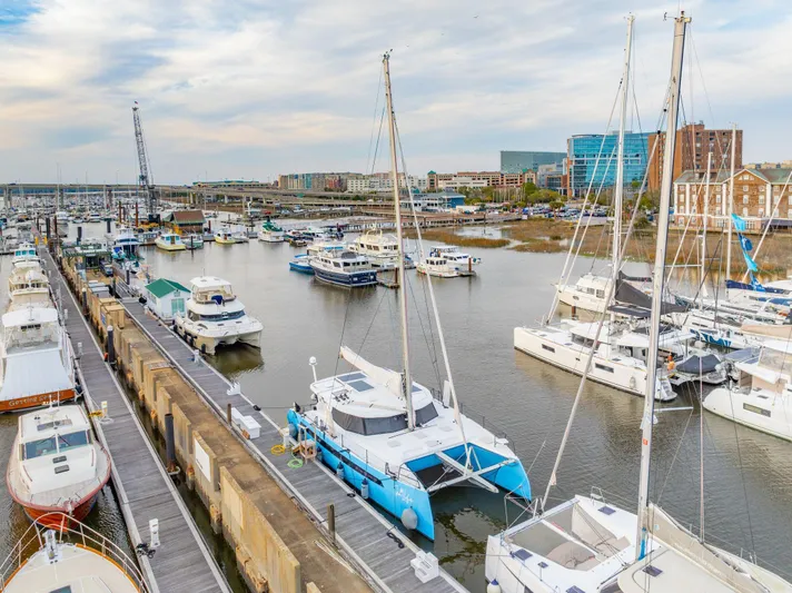 Sealife Yacht Photos Pics 