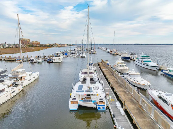 Sealife Yacht Photos Pics 