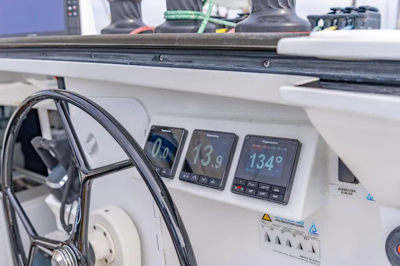 Sealife Yacht Photos Pics 