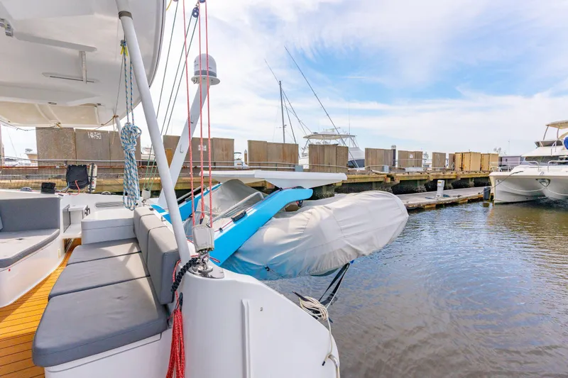 Sealife Yacht Photos Pics 