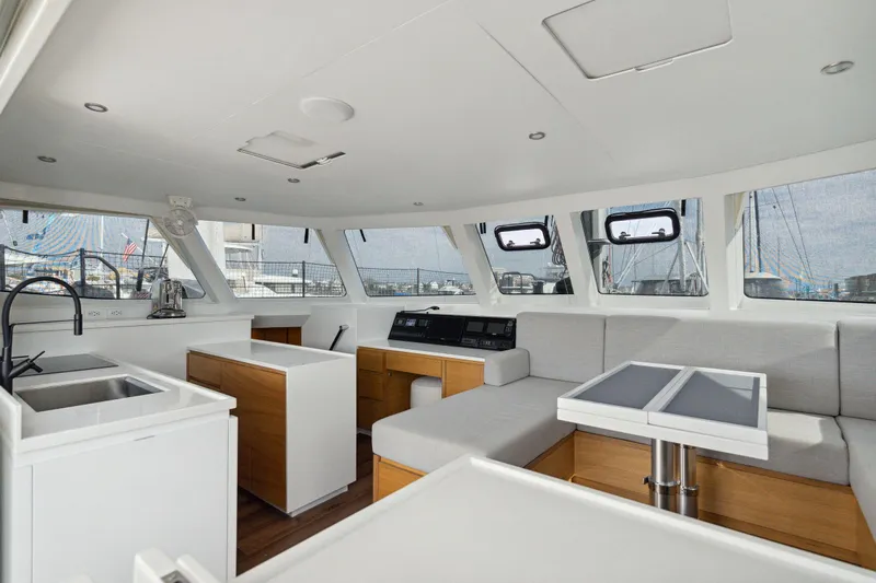 Sealife Yacht Photos Pics 