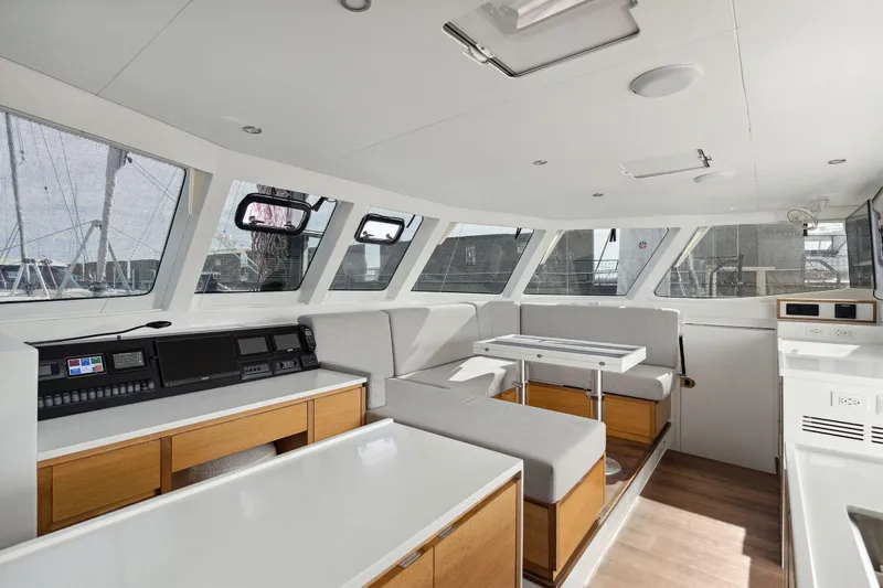 Sealife Yacht Photos Pics 