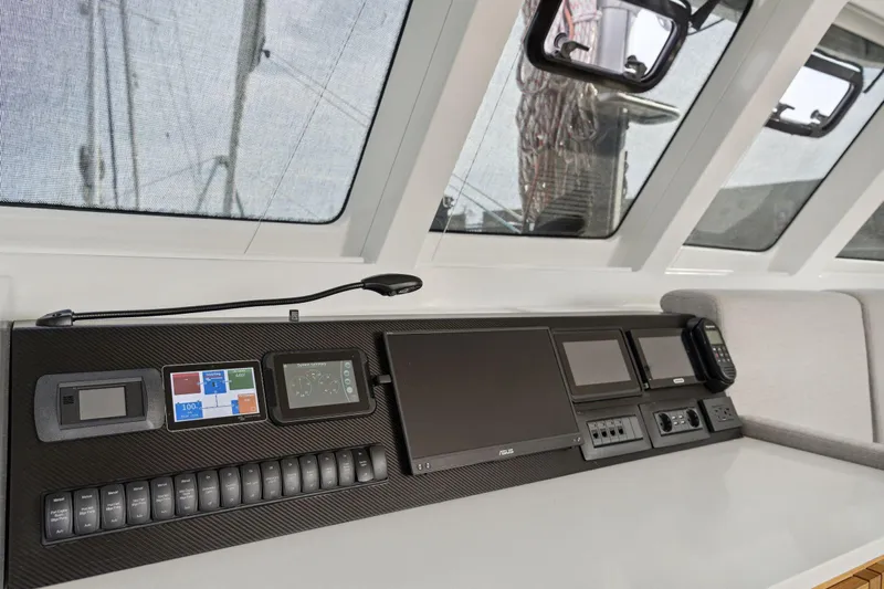 Sealife Yacht Photos Pics 