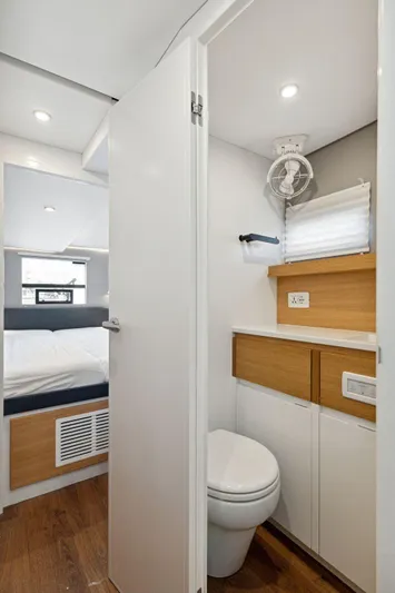 Sealife Yacht Photos Pics 