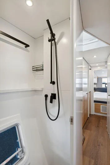 Sealife Yacht Photos Pics 