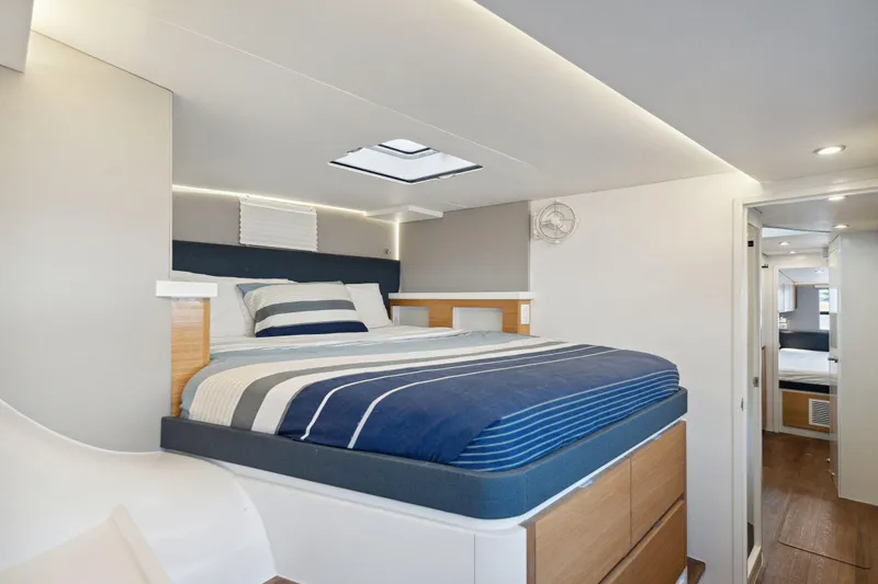 Sealife Yacht Photos Pics 