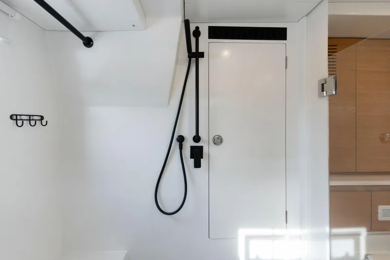 Sealife Yacht Photos Pics 