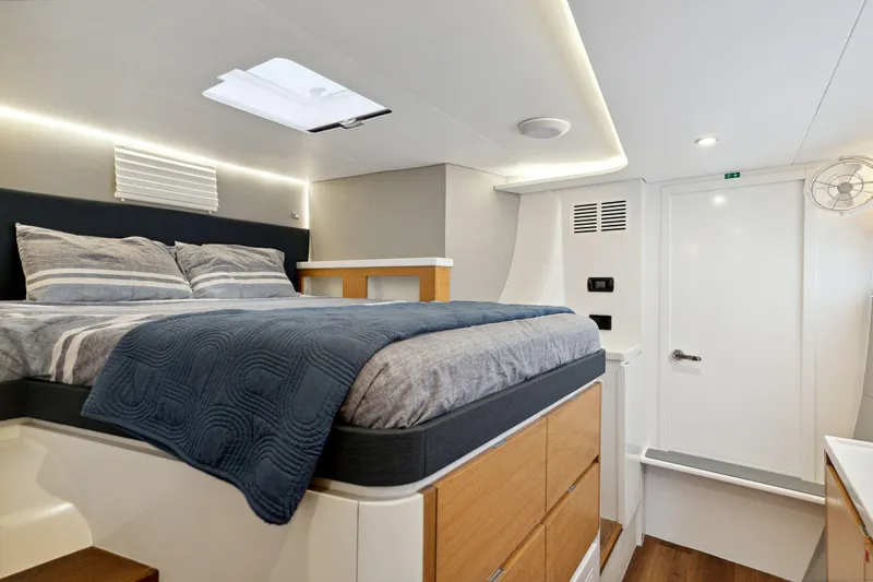 Sealife Yacht Photos Pics 