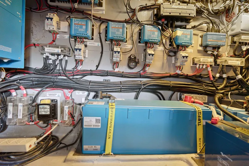 Sealife Yacht Photos Pics 