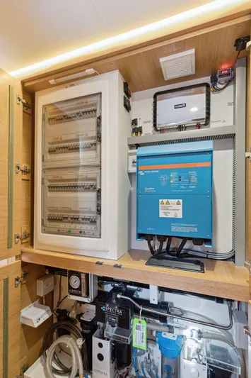 Sealife Yacht Photos Pics 