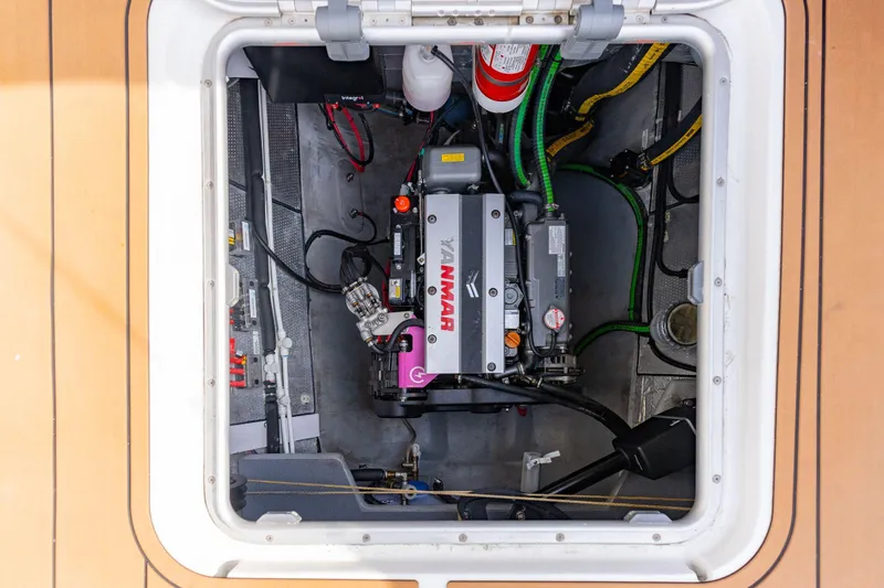 Sealife Yacht Photos Pics 