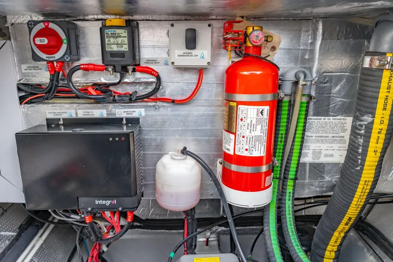 Sealife Yacht Photos Pics 