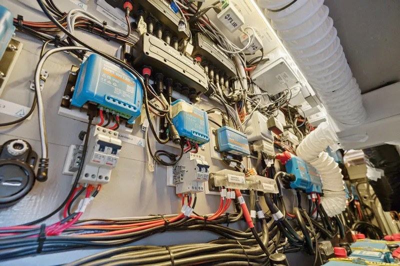 Sealife Yacht Photos Pics 