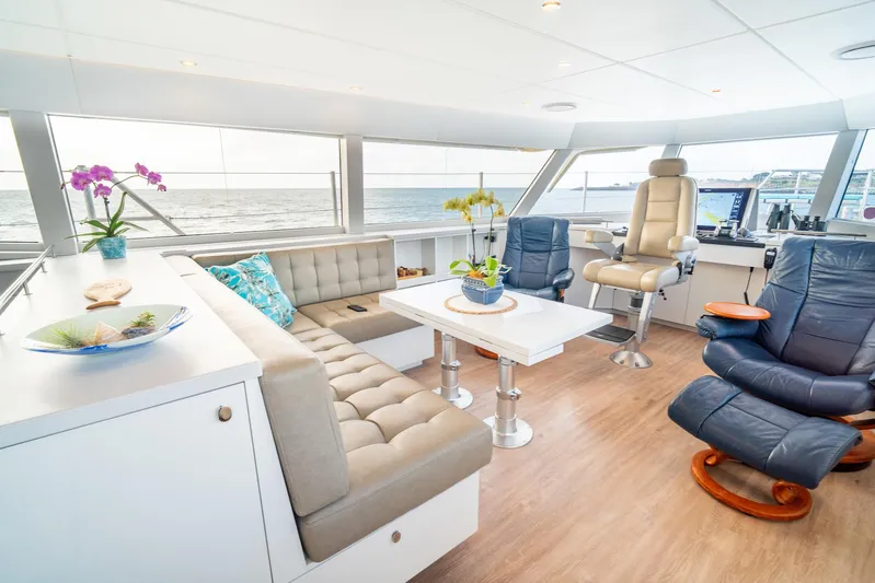 Mollymawk Yacht Photos Pics Circa Marine 24M