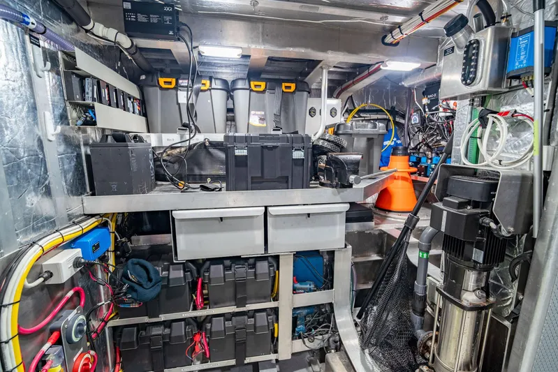 Mollymawk Yacht Photos Pics Circa Marine 24M