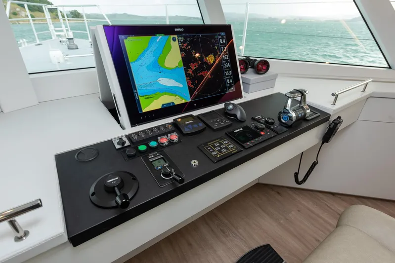 Mollymawk Yacht Photos Pics Circa Marine 24M